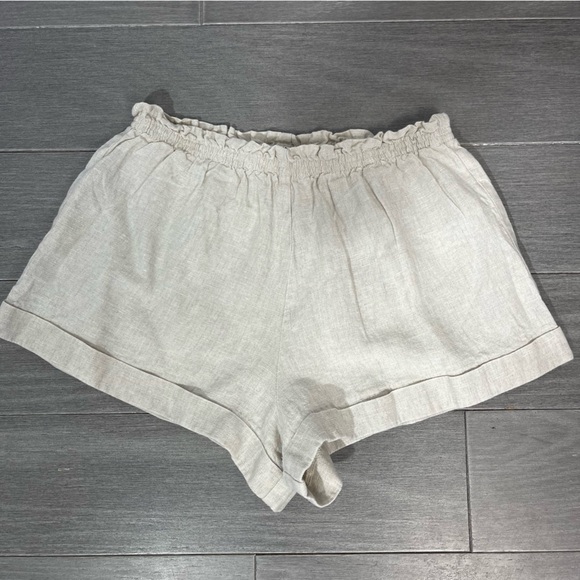 Reformation 100% Linen Sawyer Shorts in Sand XS High Rise Cuffed Boho Minimalist - Picture 6 of 16